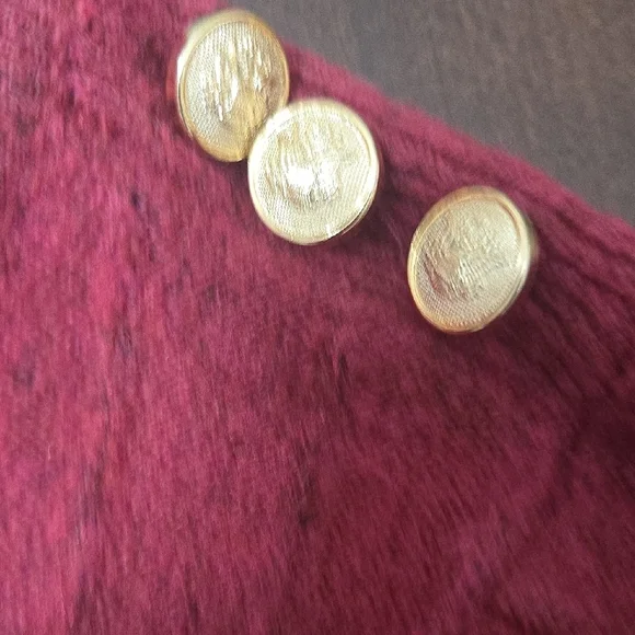 Nine West Burgundy Sweater with Gold Button Details - Picture 5 of 9